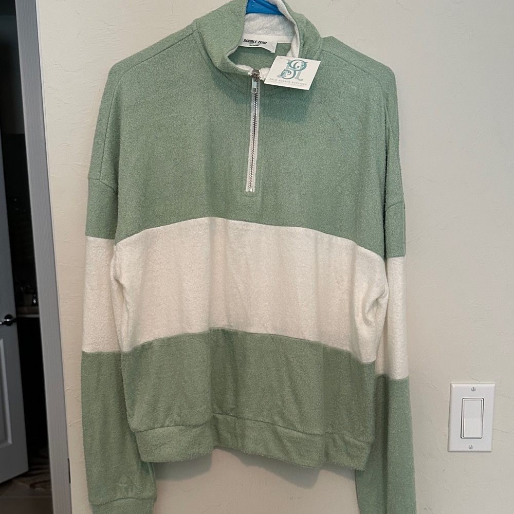 Double Zero Green and White Women's Sweatshirt